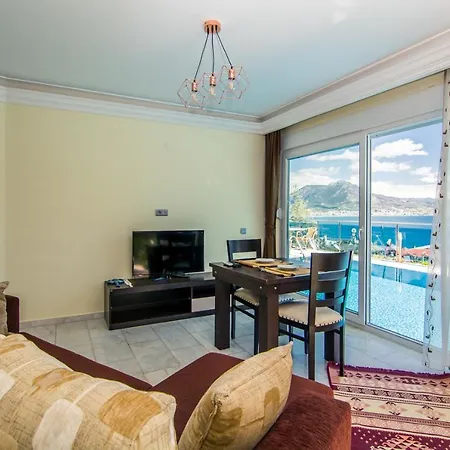 דירה Castle (adults Only) *